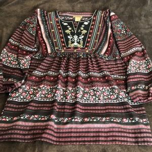 Women’s Long sleeve peasant top